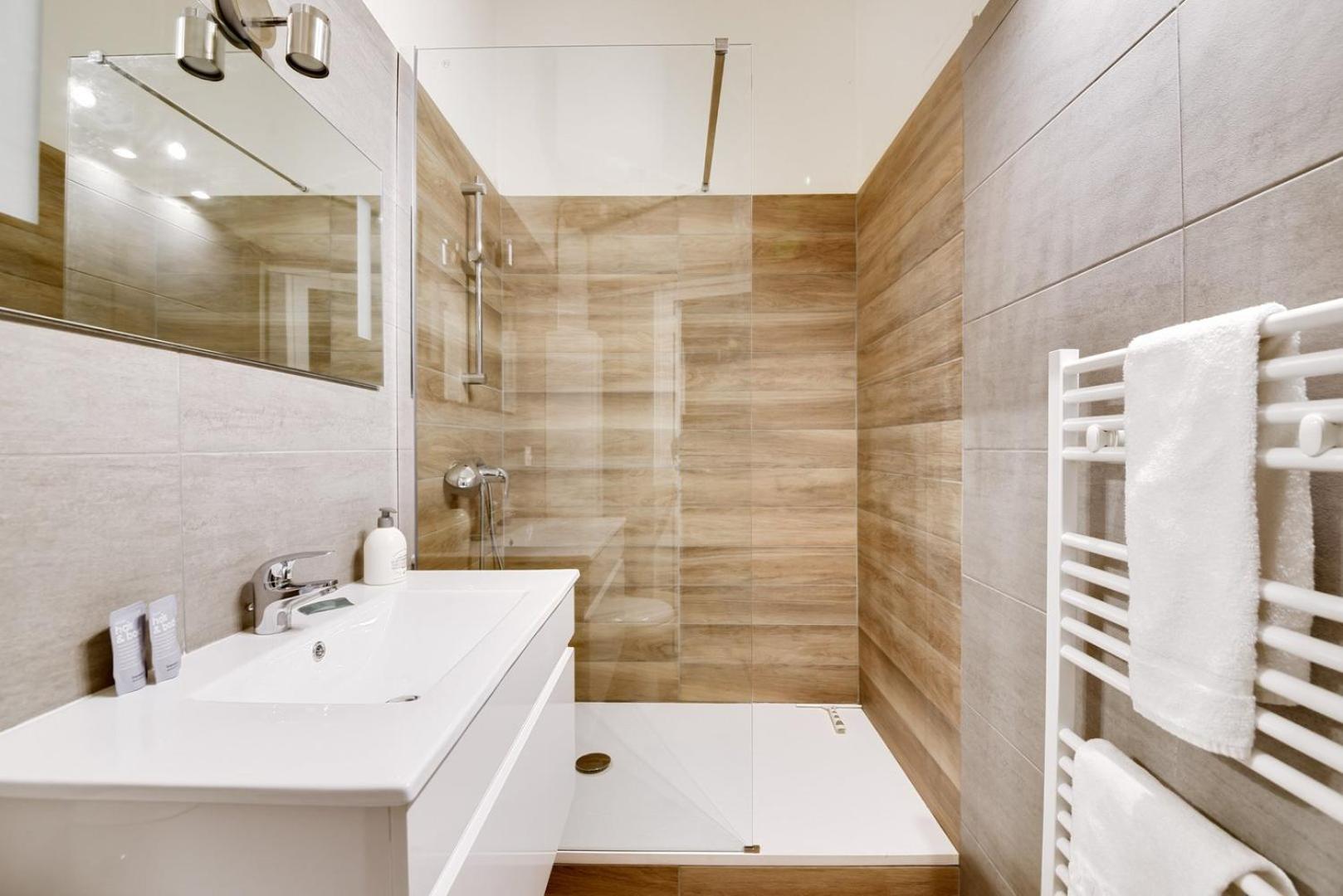 Guestready - Magnificent Duplex Canut Hypercentre ลียง ภายนอก รูปภาพ